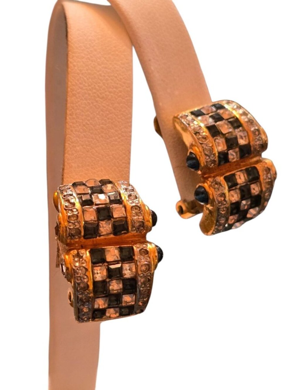 Vogue Bijoux Vintage Stunning Rhinestone Clip Earrings (A9444)